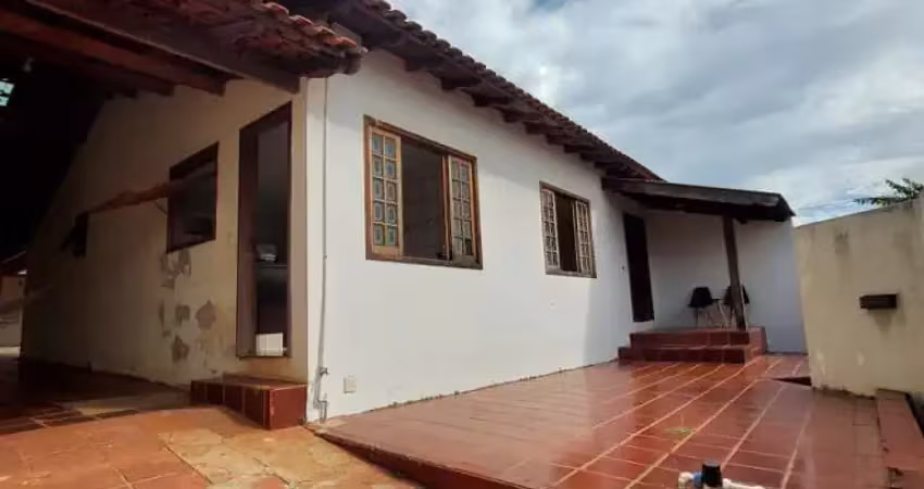 Casa com edícula para venda no bairro são pedro - londrina