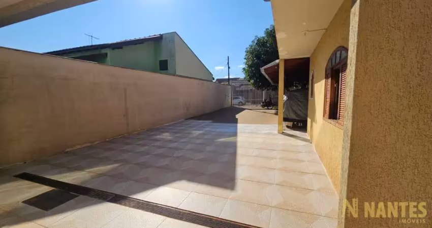 Casa á venda no residencial quadra norte, 250 m²  com 3 suítes, na zona norte em londrina/pr.