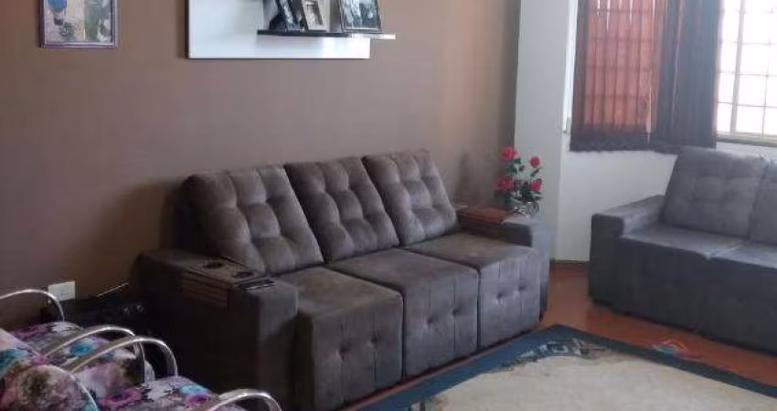 Casa com 3 dormitórios à venda, 210 m² por R$ 592.000,00 - Jardim Guararapes - Londrina/PR