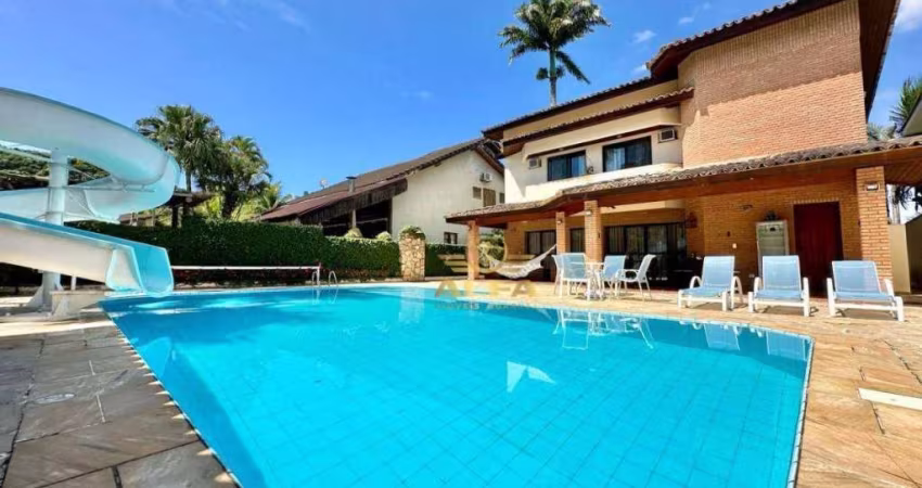Casa com 4 Suítes à venda no Condomínio Jardim Acapulco, Guarujá.