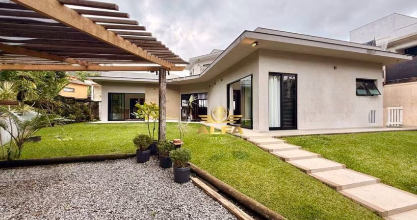 Casa à Venda no Pernambuco II em Guarujá | Alfa Imóveis Guarujá