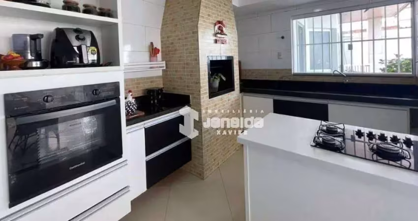 Casa com 3 dormitórios à venda, 238 m² por r$ 720.000 - sim - feira de santana/ba