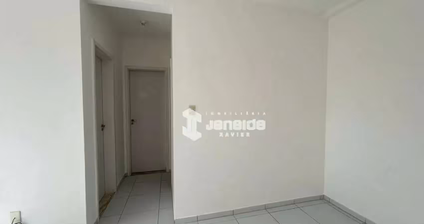 Apartamento com 2 dormitórios para alugar, 54 m² por r$ 900/mês - tomba - feira de santana/ba