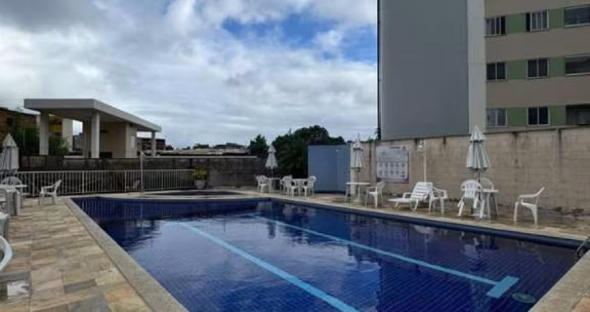 Apartamento, 2/4 c/ armários no centro de Lauro de Freitas.