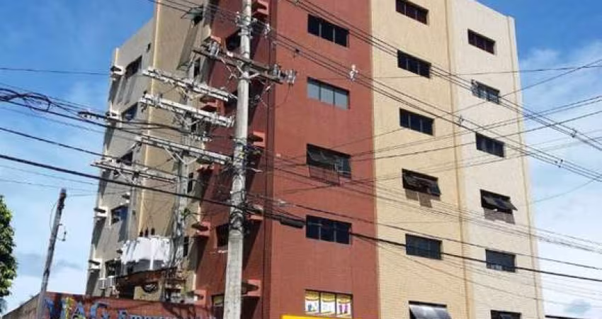 Sala comercial com 40m² na Luis Tarquinio - Lauro de Freitas