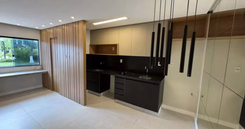 Apartamento Studio na avenida principal de buraquinho.