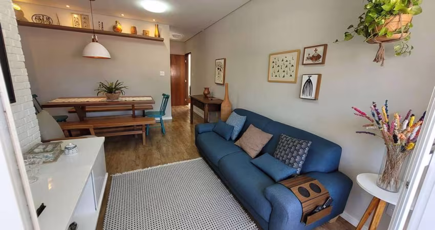 Apartamento á Venda com 2/4, sendo 1 suíte em Stella Maris.