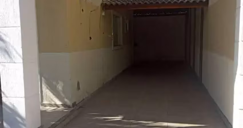 Casa em condomínio com 3/4 no centro de lauro de freitas.