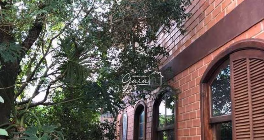 Casa com 3 dormitórios à venda, 270 m² por R$ 630.000,00 - Uberaba - Curitiba/PR