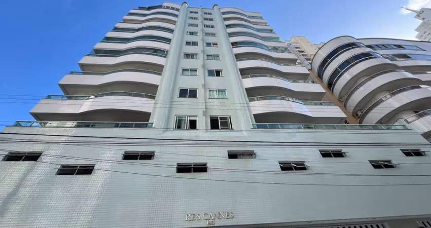 Residencial Cannes: Cobertura de Luxo no Centro de Balneário Camboriú-SC com 3 suítes, 180m² e 3 vagas de garagem!