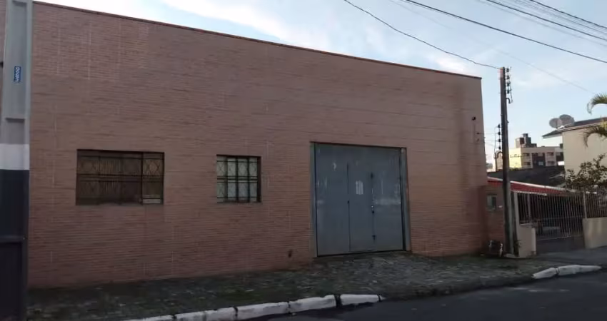 Galpão industrial à venda em balneário camboriú-sc, bairro municípios: 1 sala, 1 banheiro, 252m².