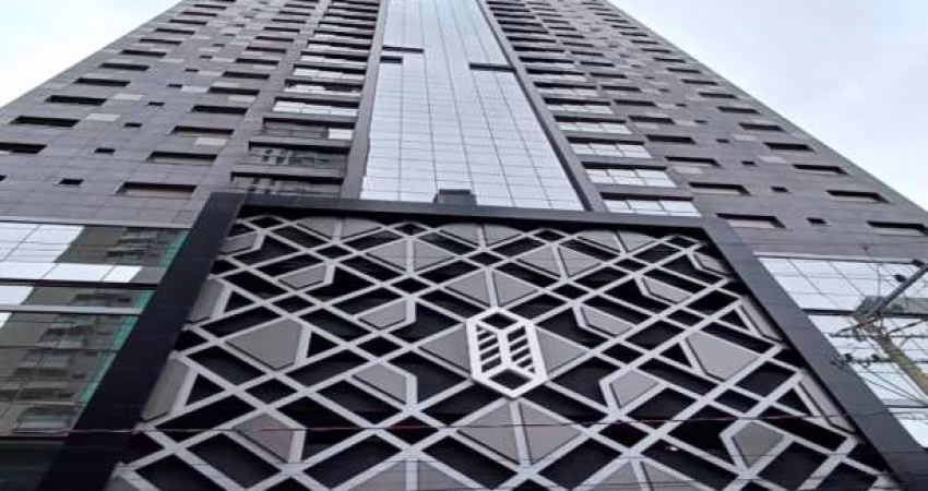 OPORTUNIDADE EXCELENTE APARTAMENTO ALTO PADRÃO! 4 SUÍTES 250 METROS DO MAR!