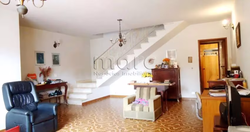 Casa com 3 quartos à venda na Rua Pedra Azul, 481, Aclimação, São Paulo
