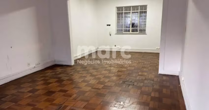 Casa com 4 quartos para alugar na Rua Rodrigo Cláudio, 422, Aclimação, São Paulo