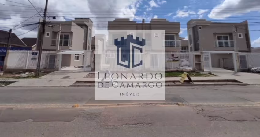 Sobrado em Condomínio no Bairro Alto com terraço.