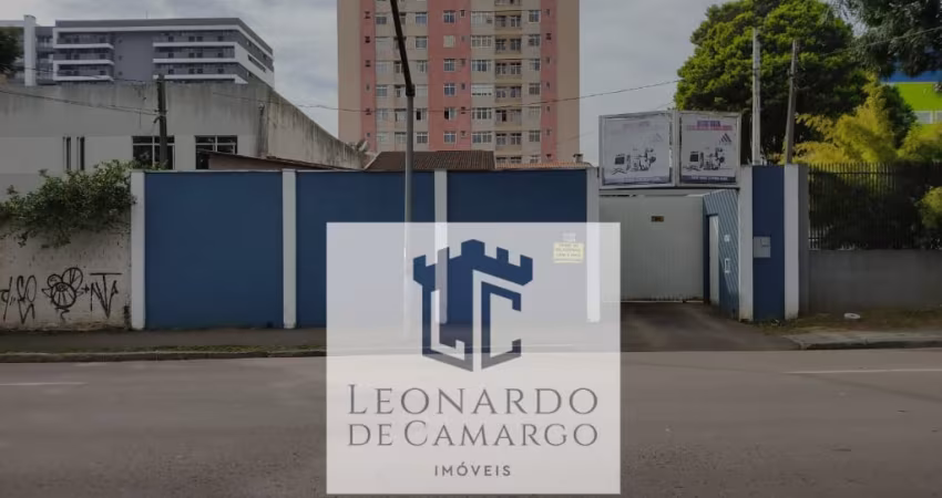 TERRENO ESTRUTURAL AO LADO DO TERMINAL DO PINHEIRINHO