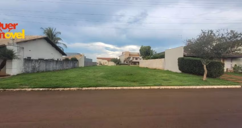 Terreno de 620m² em Condomínio no Centro de Cravinhos-SP  Quer Imóvel