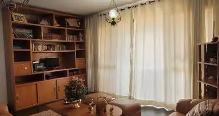 Apartamento à venda no Centro de Ribeirão Preto-SP: 4 quartos, 1 suíte, 3 salas, 4 banheiros, 2 vagas de garagem, 204,35m².
