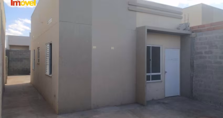 Imperdível: Casa à venda em Ribeirão Preto-SP, bairro Recreio Anhangüera com 2 quartos, 1 sala, 1 banheiro, 4 vagas de garagem!