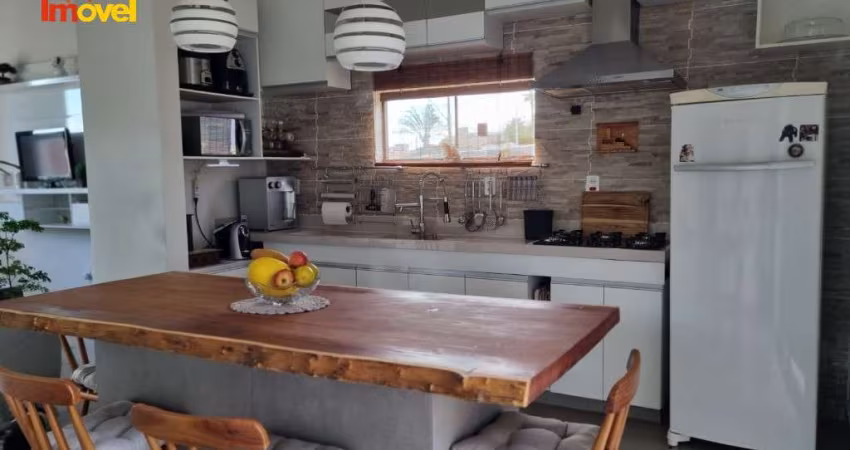 Oportunidade imperdível: Casa à venda na City Ribeirão, zona leste de Ribeirão Preto-SP. 2 quartos, 1 suíte, ampla sala, 2 banheiros, 4 vagas de garagem. 125,72 m² de área. Quer Imóvel Negócios Imobil