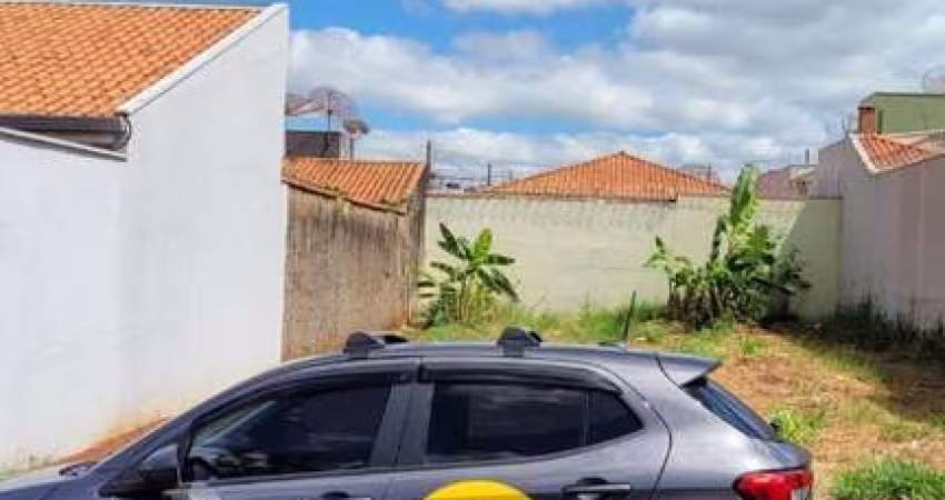 Terreno à venda em Cravinhos-SP no Bairro Jardim das Acácias com 275m² de área