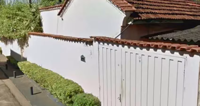 Casa à venda em Ribeirão Preto-SP, na Vila Tamandaré: 3 quartos, 1 sala, 1 banheiro, 2 vagas, 540m²!
