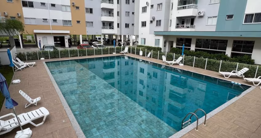 Já pensou em morar num apê pronto, moderno, mobiliado com elegância e num condomínio estilo resort?