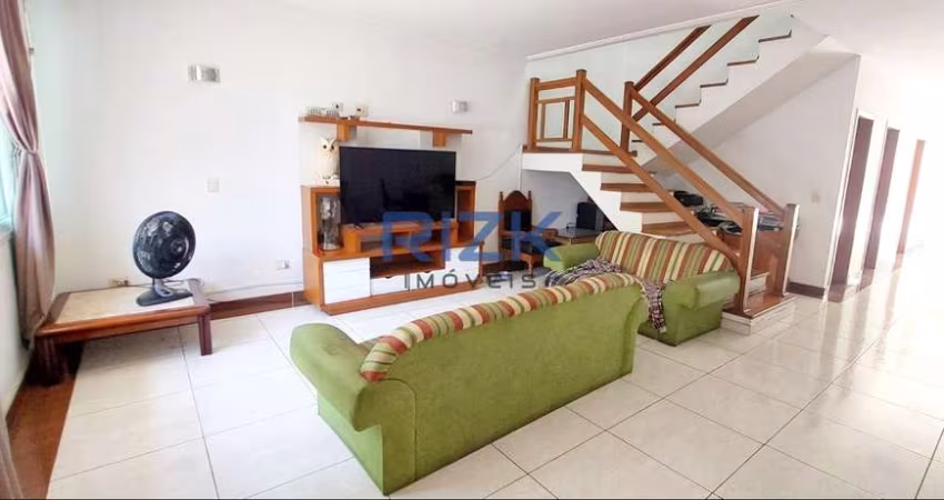 Casa a venda com 04 dormitórios próximo do Parque