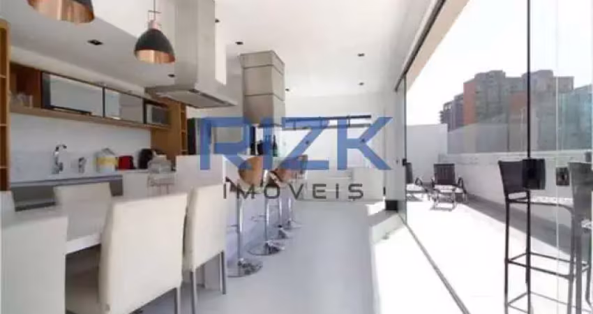 Cobertura duplex com 212 m2 na Vila Mariana.
