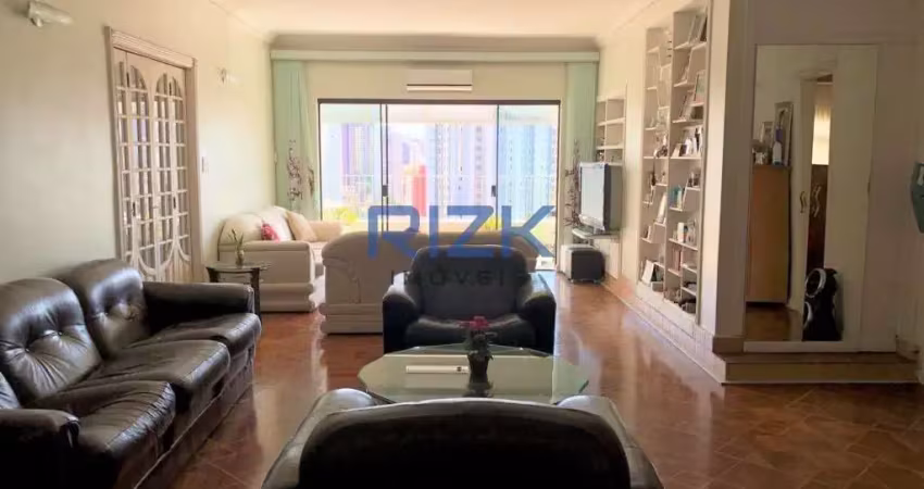Cobertura com 3 dormitórios e 2 vagas de Garagem
