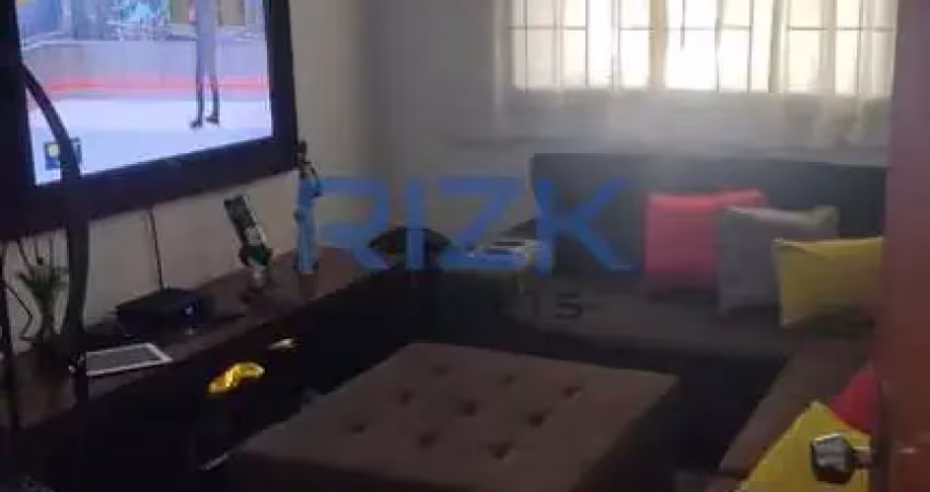 Sobrado de 2 quartos com 2 vagas de garagem