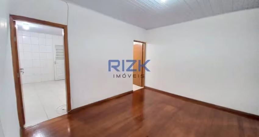 Casa com 4 quartos para alugar na Rua Scuvero, Cambuci, São Paulo