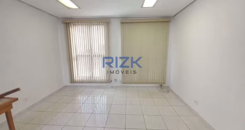 Sala comercial para alugar na Rua Teodureto Souto, Cambuci, São Paulo