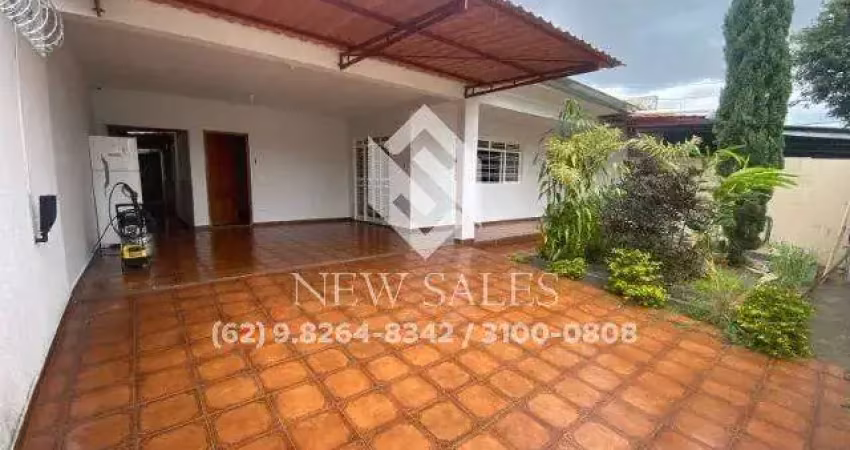 Casa Ampla à Venda no Setor dos Funcionários – Espaço de Sobra!