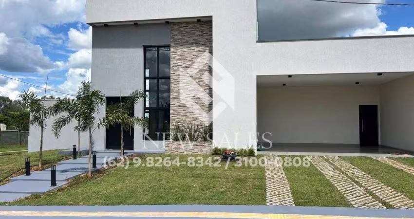 Casa térrea com 3 suítes plenas, piscina - Terras Alpha
