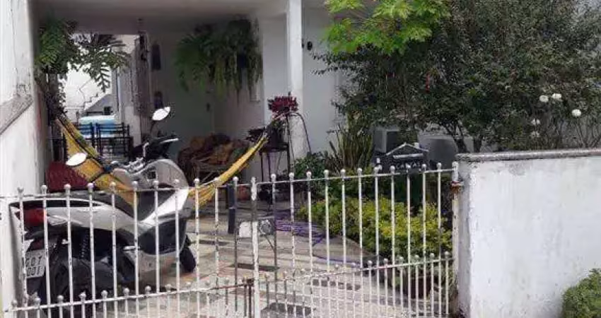 Linda Casa com 2 dorms e Edícula no Canto do Forte! - Cód: ACT2238