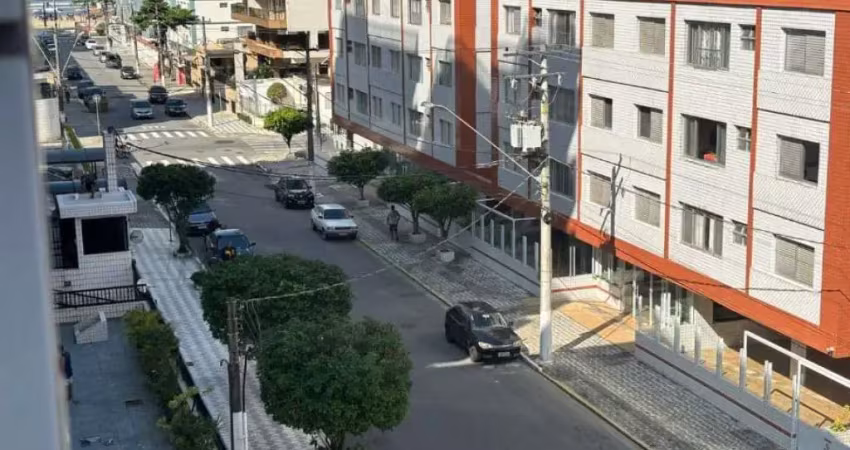 Canto do forte  02 dorms, frente rua, 200 mts da praia  435 mil