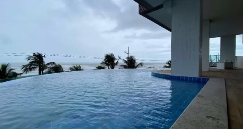 Apartamento em Prédio Frente Mar no Jardim Real - Apartamento Novo!