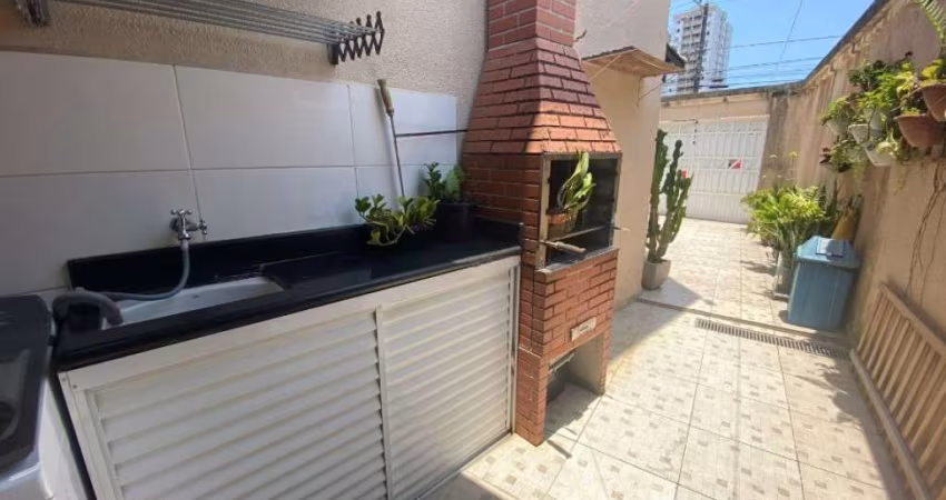 LINDO SOBRADO,2 SUÍTES, INDIVIDUAL, PERTINHO DA PRAIA APENAS R$450 MIL.