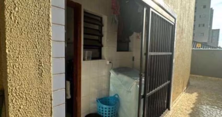 Apartamento com 1 dorm quintal e 50mts útil! Financia!