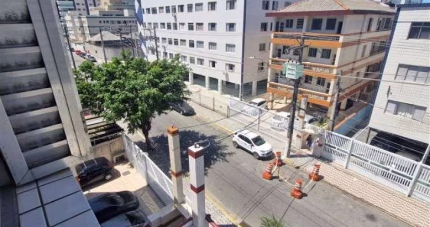 Canto do Forte - Kitão Frente Rua c/ Vaga - 215 mil à vista