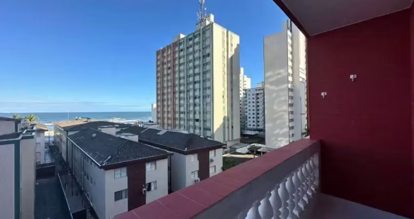 Já viu este? 100 metros do mar apenas! apê 3 dorms com elevador por apenas...