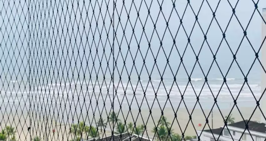 Olha esse apto, 3 dorms , 2 suítes , são 130 metros de apartamento, na quadra da praia.