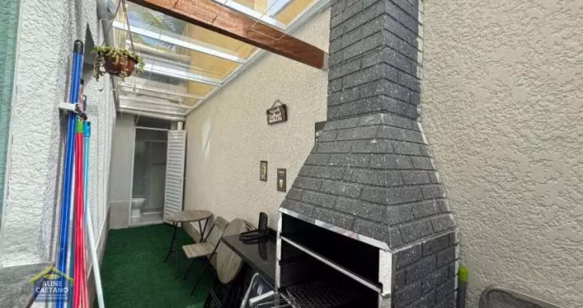 Lindo sobrado de condomínio com 2 dorms e área gourmet privativa!