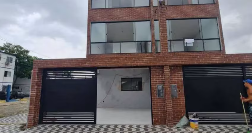 Oportunidade!! sobrado triplex, 03 dorms, sacada e área gourmet!