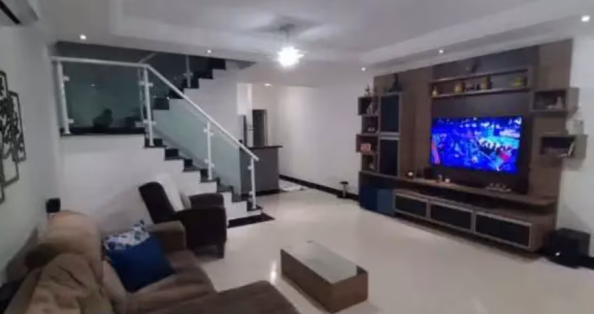 Sobrado 3 dorms, 1 suíte, excelente localização r$607 mil.