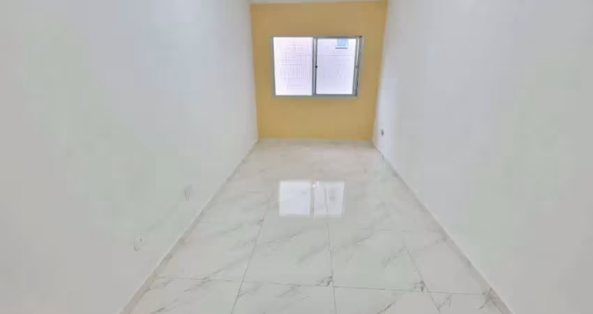 Lindo apartamento todo reformado pertinho da praia! 1 dorm!