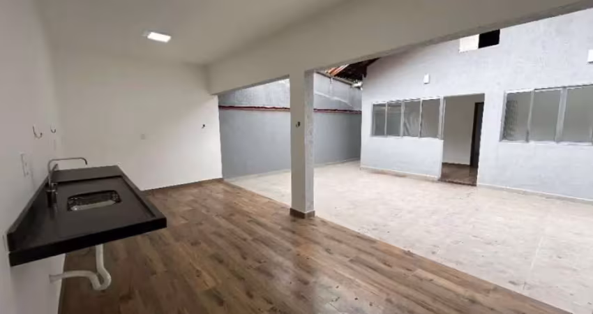 Oportunidade!! casa isolada com edicula, 04 dorms!!