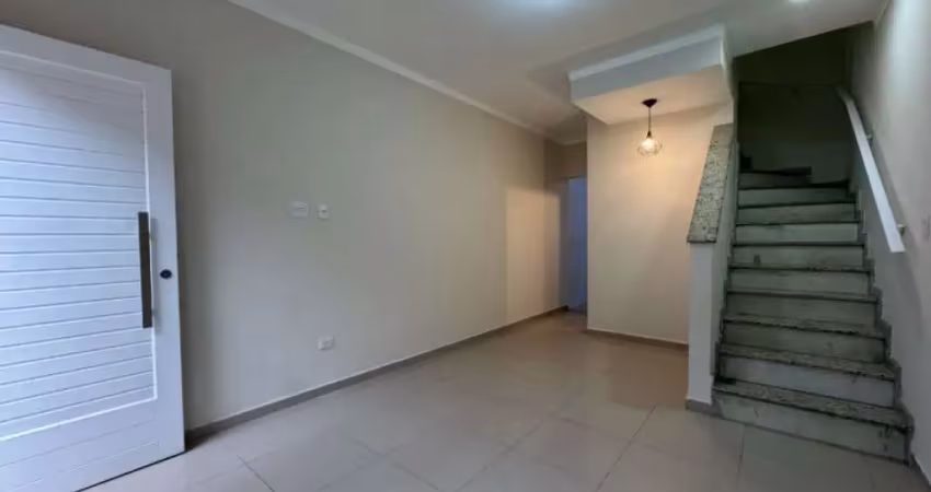 Sobrado em condomínio à venda no canto do forte – praia grande/sp por r$ 379 mil