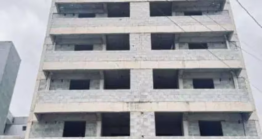 Em construção uma quadra da praia , 2 dorms 1 suíte,entrada r$54 mil, direto com a construtora !!!